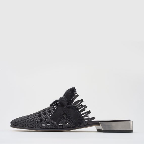 BLACK WOVEN/BLACK SOFIA